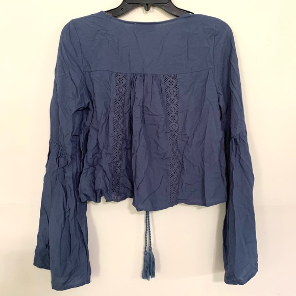Kendall & Kylie blue cropped boho top - Picture 2 of 6